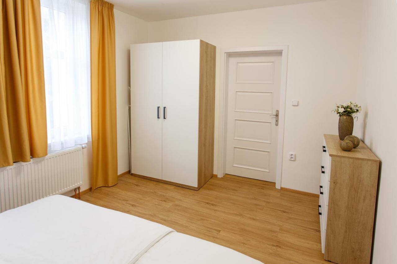 Apartments Villa Whitehouse Ostrava Bagian luar foto