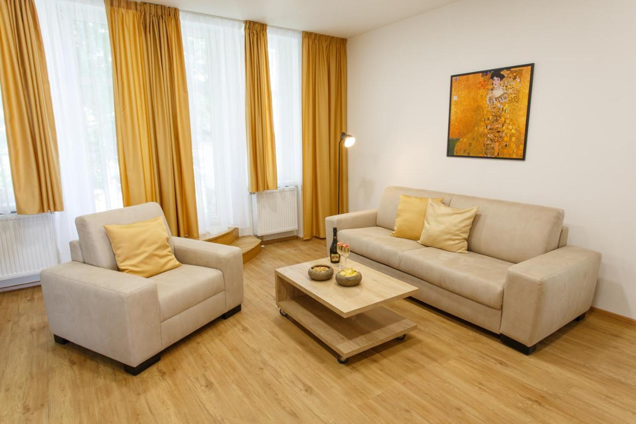Apartments Villa Whitehouse Ostrava Bagian luar foto